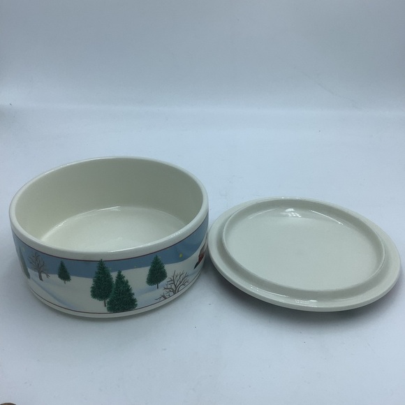 Mikasa Holiday Village Ceramic Trinket Box - Picture 5 of 8